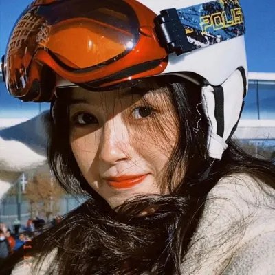 龙纹身的女鬼入镜